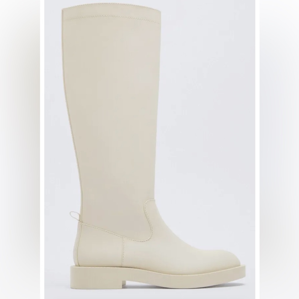 Zara Tall Boots Rubberized White Cream. - Picture 2 of 12